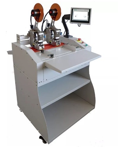Appliquez efficacement du ruban adhésif sur du papier et d'autres matériaux avec le TMS 1000 Applicateur semi-automatique à double face pour l'emballage