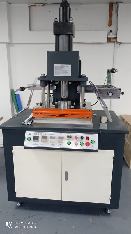 500BP Machine de pressage à bulles à boîtes multiples pour les équipements de prépresse dans l'industrie de l'emballage et de l'impression