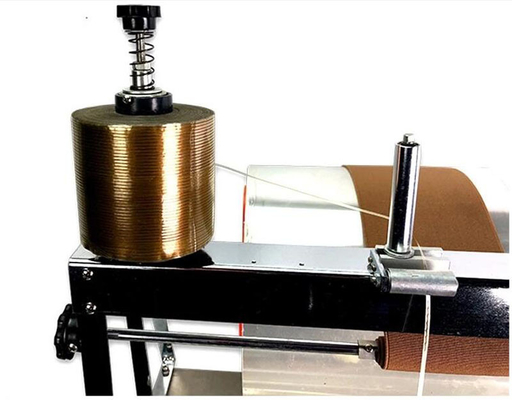 Machine d'emballage manuelle de la boîte d'emballage de fabrication cosmétique 220V / 110V