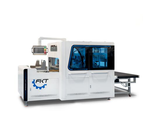 Machine d'emballage automatique avec alimentation AC220V/50Hz et vitesse de 23 à 32 pièces/min pour coller des feuilles métalliques
